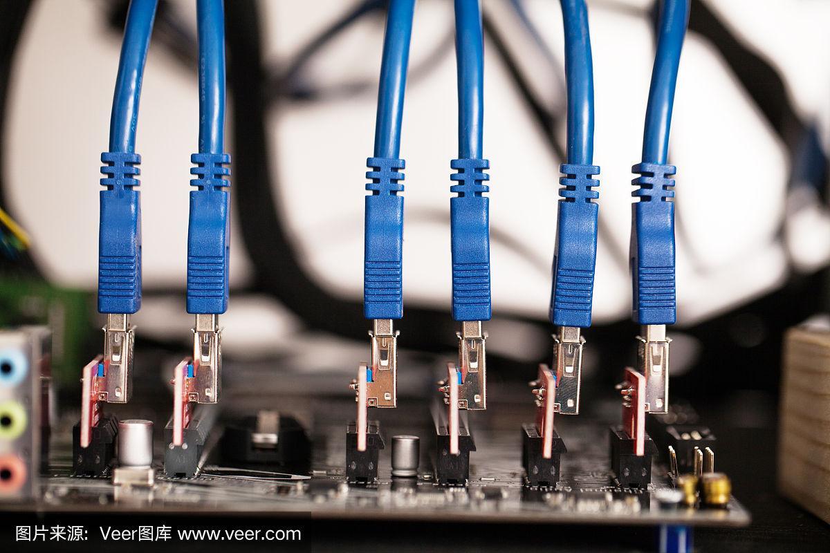 Curve创始人新作主网上线在即，如何通过Yield Basis赚取比特币并规避无常损失？